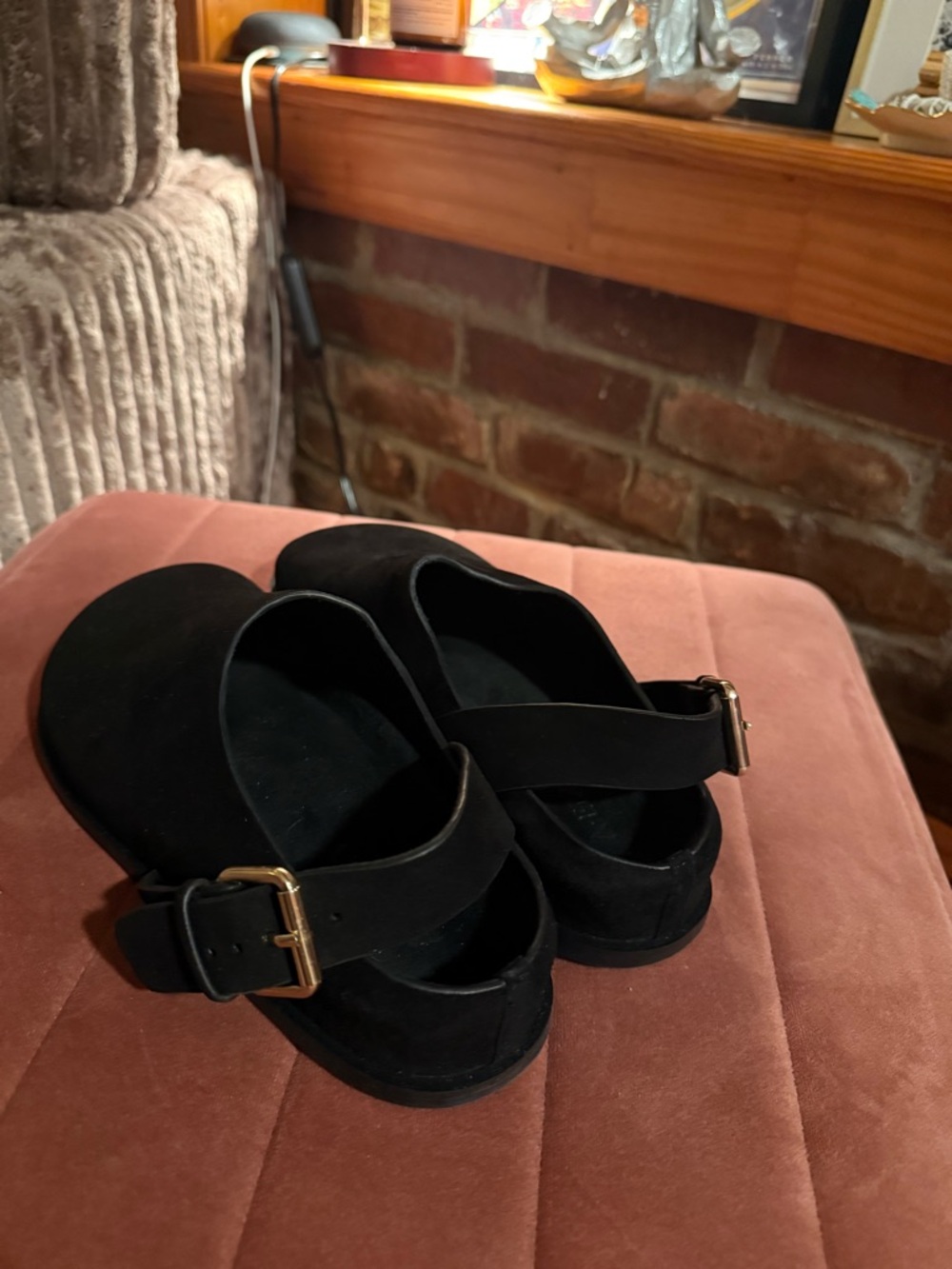 Women's Black Buckle Strap Sandals with Gold Accent